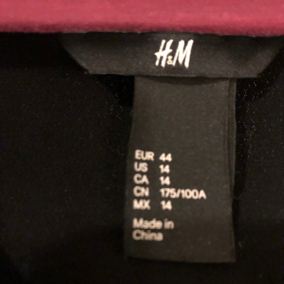 Black H&M Dress SZ 14 | Cute Zip-Up Dress - Picture 5 of 6